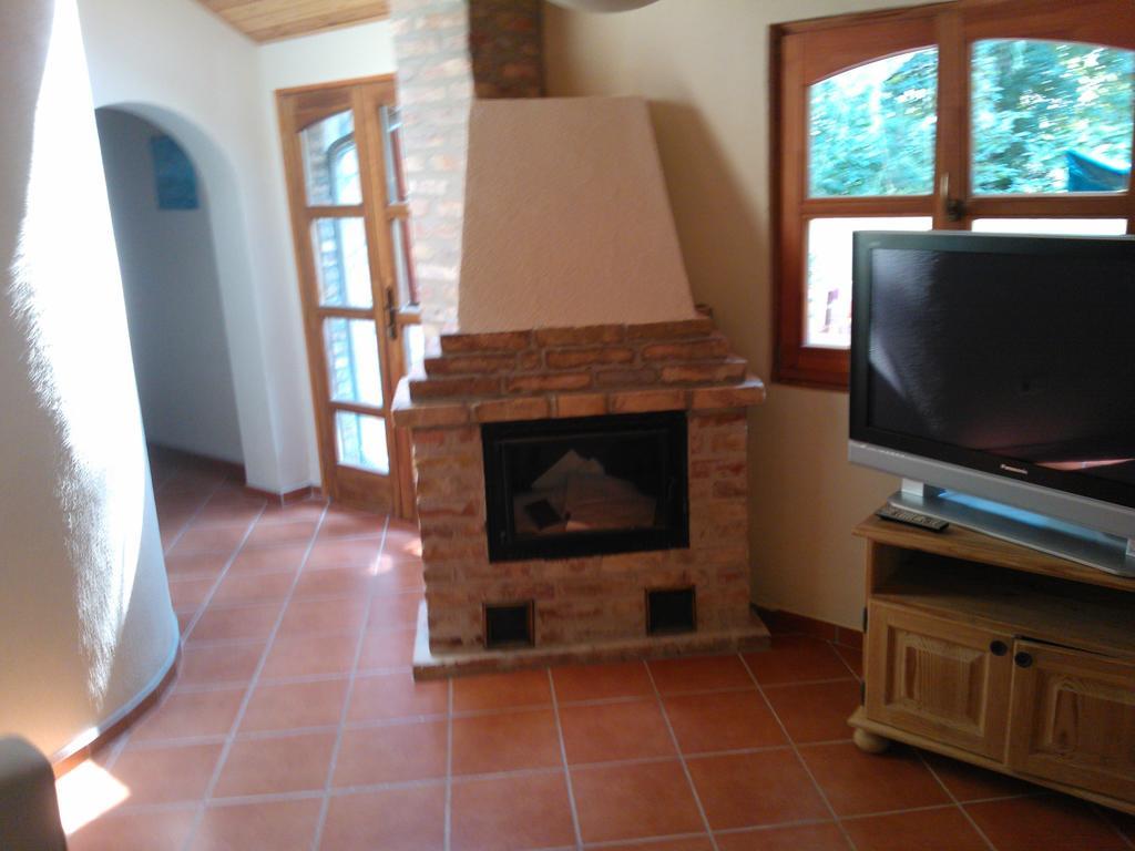 Mediterran Apartmanhaz Сантод Екстер'єр фото