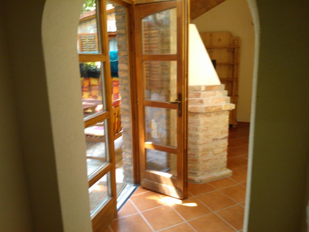 Mediterran Apartmanhaz Сантод Екстер'єр фото